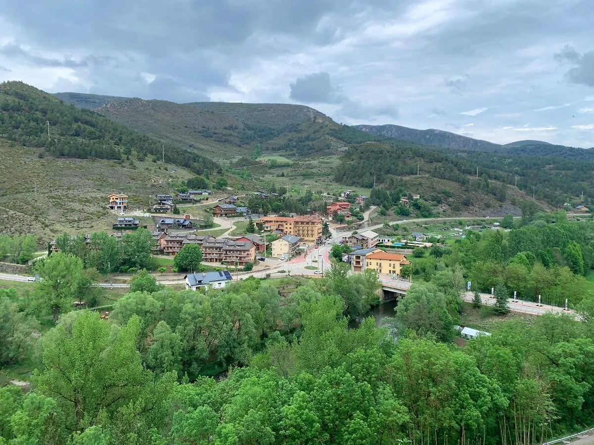 Cal Jan - La Muralla Bellver de Cerdanya 0*,  España